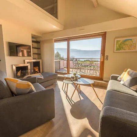 La Belle Brune: Lakeside Haven With Panoramic Views Apartment Veyrier-du-Lac